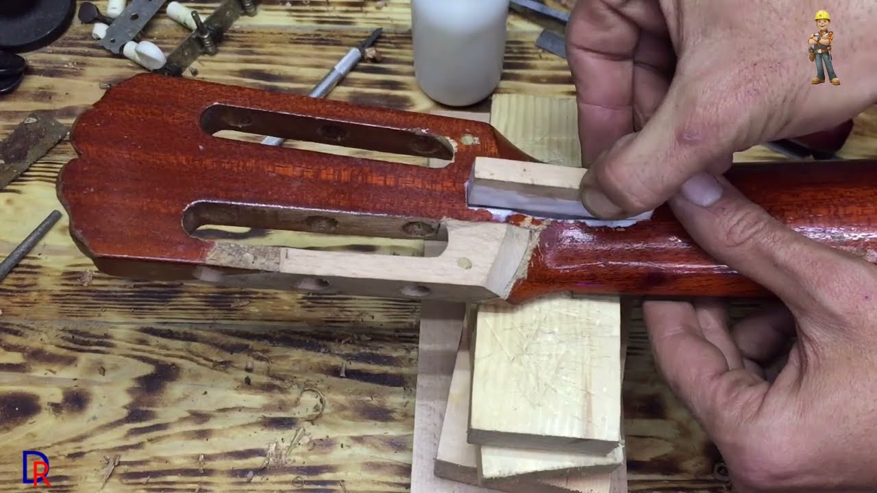 repair Headstock of Acoustic guitar  La PALOMA d’Admira  sevilla #dipani_rassek