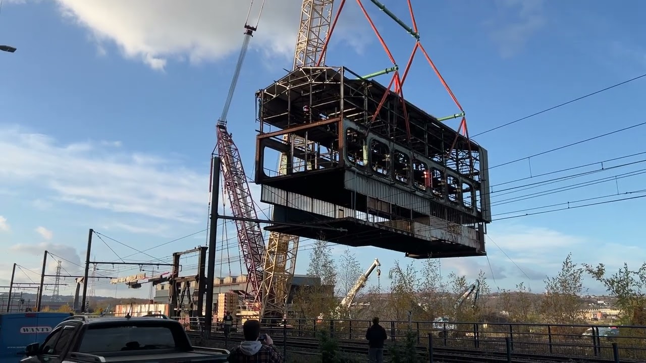 Passerelle Poste 70 KV - Découpe - Ougrée