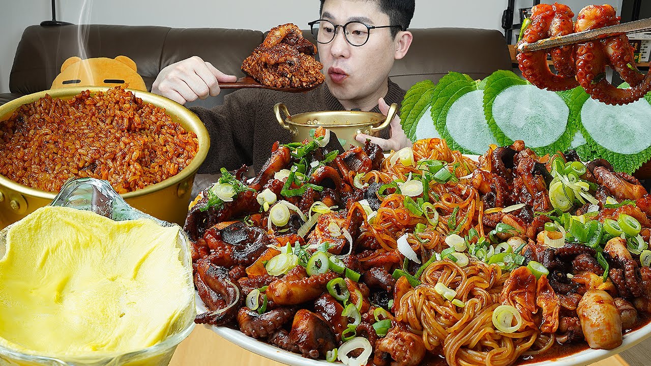 ASMR MUKBANGㅣSPICY WEBFOOT OCTOPUS & Steamed EggsㅣEATING SHOW
