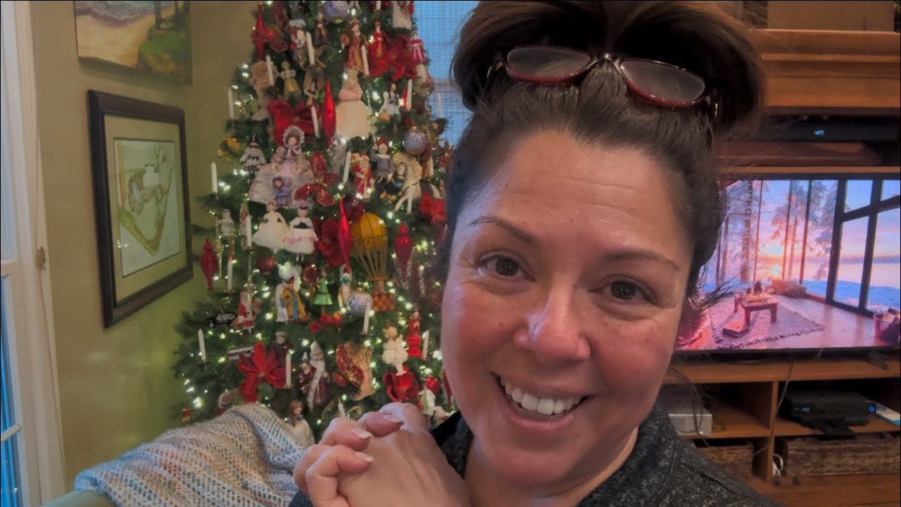 Packing Up Christmas 2025 & Welcoming a Positive 2026 | Cozy Reset & Home Refresh