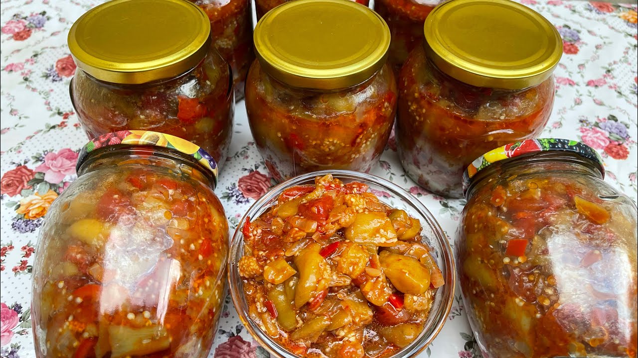 Badımcan . Qışlıq badımcan salatı. Qışlıq badımcan salatı. Qış hazırlığı.