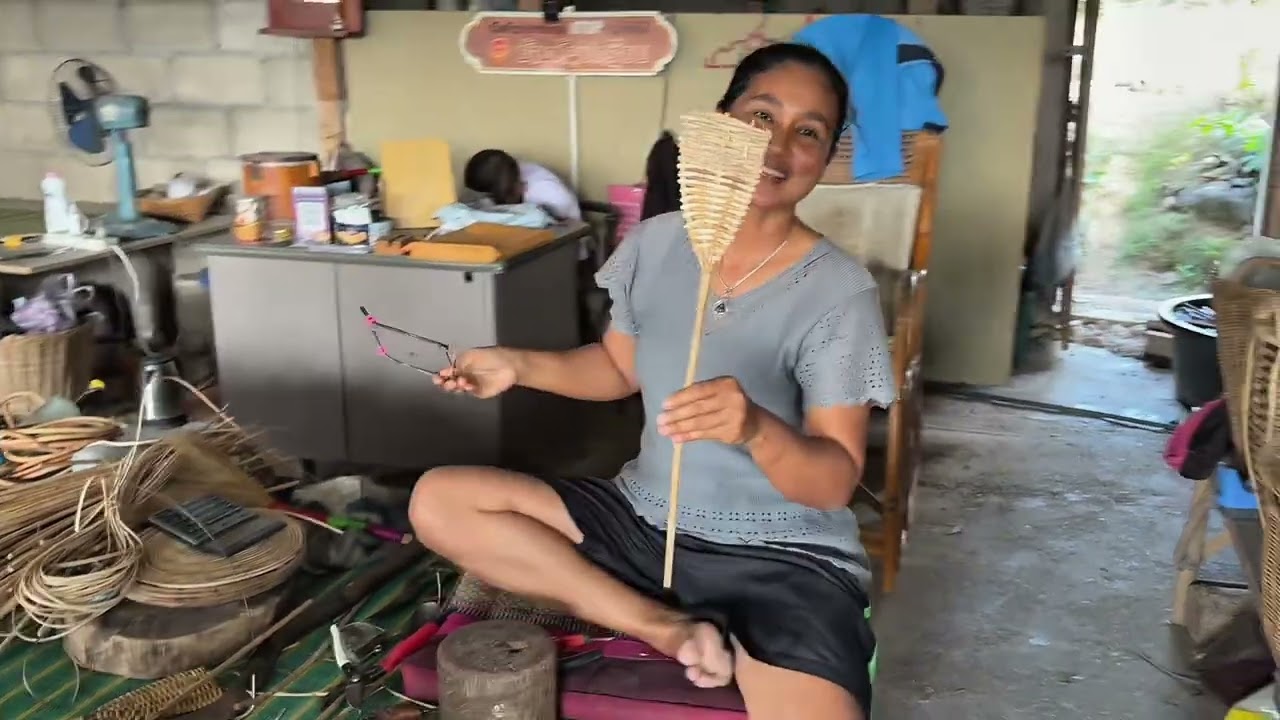 ภูมิปัญญาท้องถิ่นบางสะพาน(กลุ่มจักสานหวายบ้านห้วยเกรียบ) 