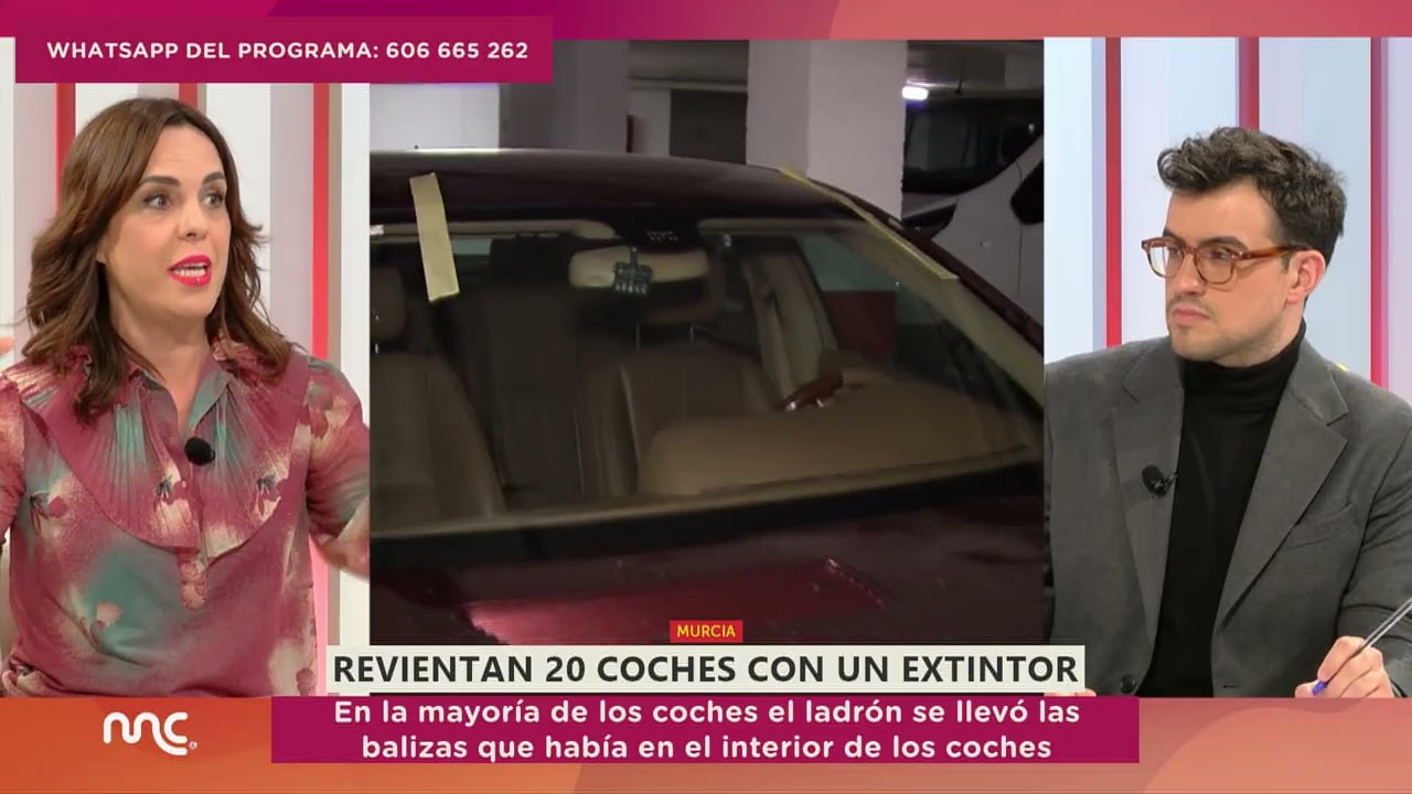REVIENTAN CON EXTINTOR 20 COCHES EN UN GARAJE DEL BARRIO DEL CARMEN