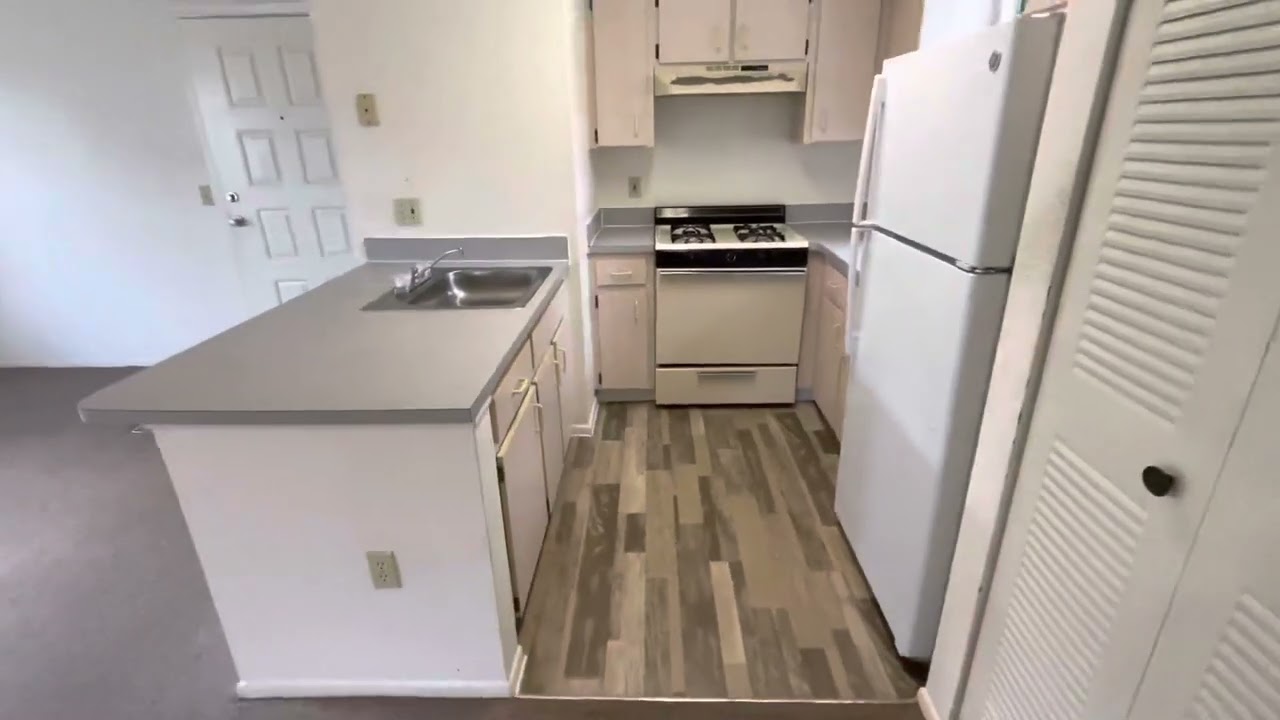 Cagan Crossings, Floor Plan B, 1 bedroom & 1 bathroom apartment in Aurora section  (4/29/22)