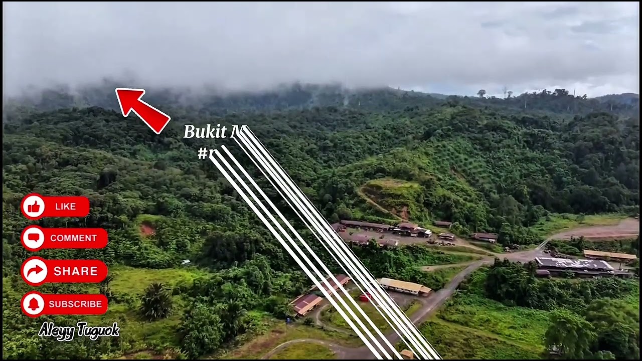 Rumah panjang di sarawak,salah satu diantara rumah panjang suku kaum bagatan di sungai anap tatau.
