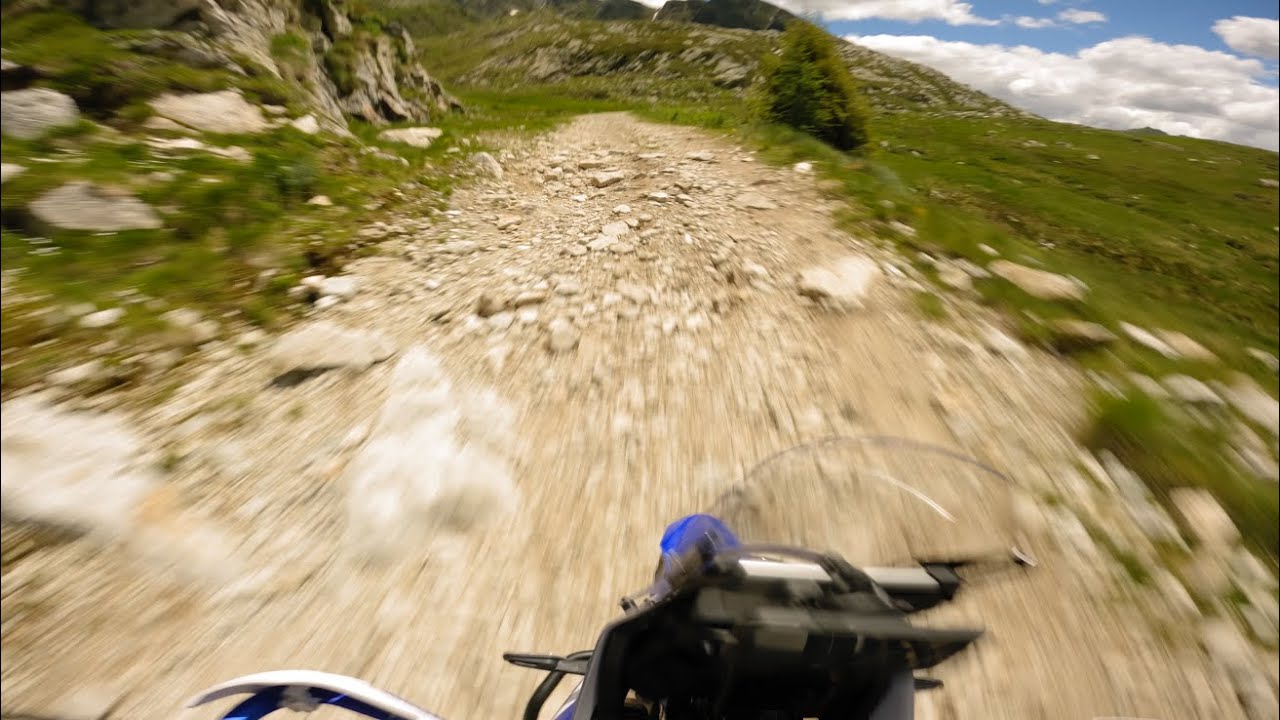 Passo Dordona con Ténéré 700 Extreme