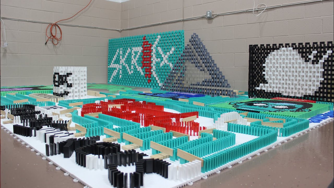15,000 Dominoes - EDM Artists
