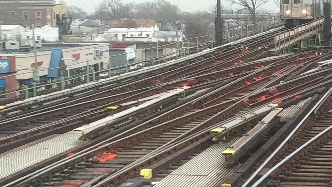 [MTA]:Manhattan Bound Budd Co. R32 (A) Train @Rockaway Blvd