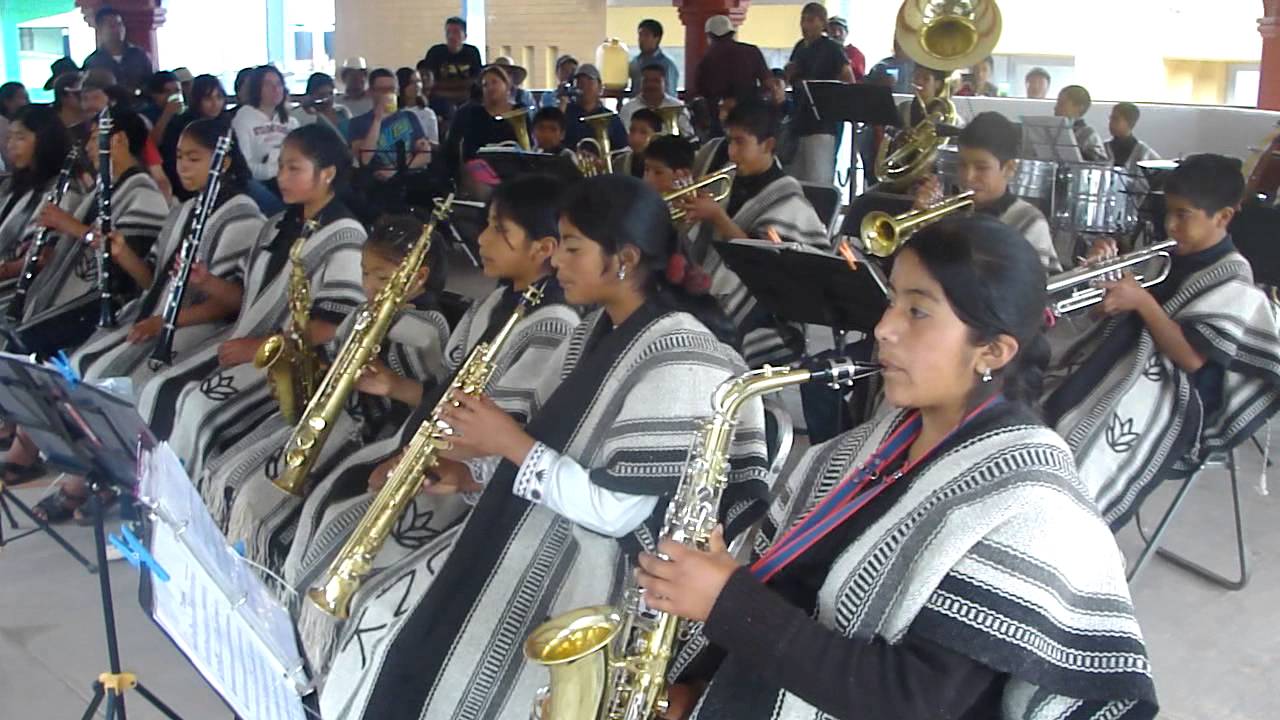La del Moñio Colorado (Cumbia) - Banda Filarmónica de Tejas - Tlahuitoltepec