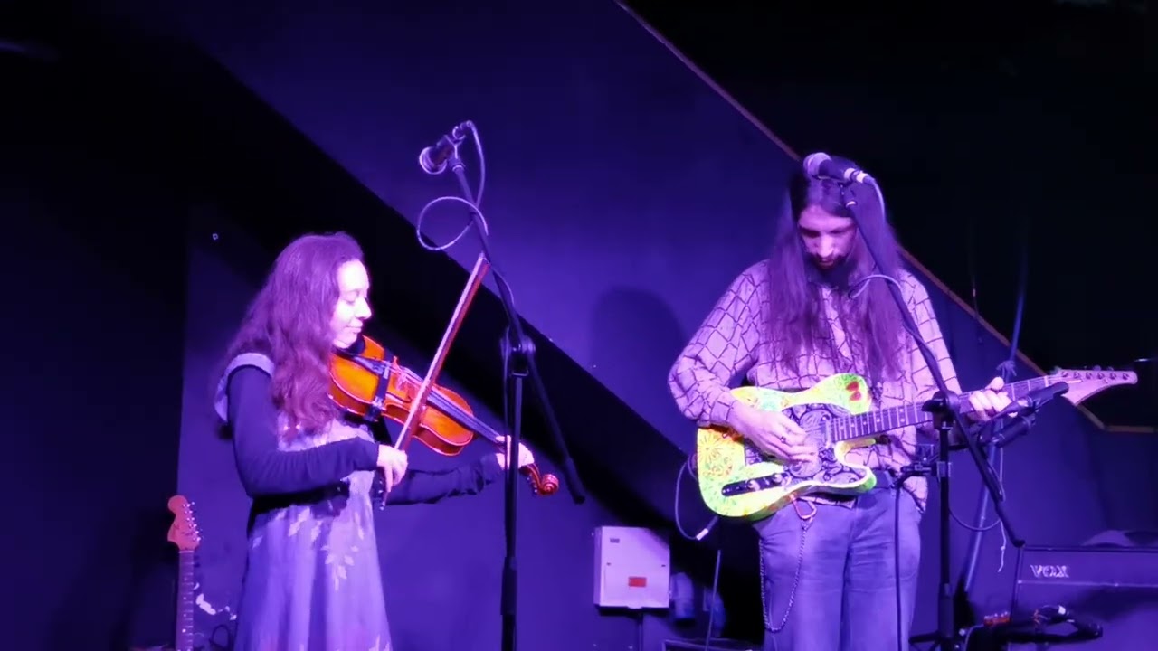 The Retinal Circus Duo perform 'FLAT BUSH WALTZ' live at the Dark Horse Moseley October 2022