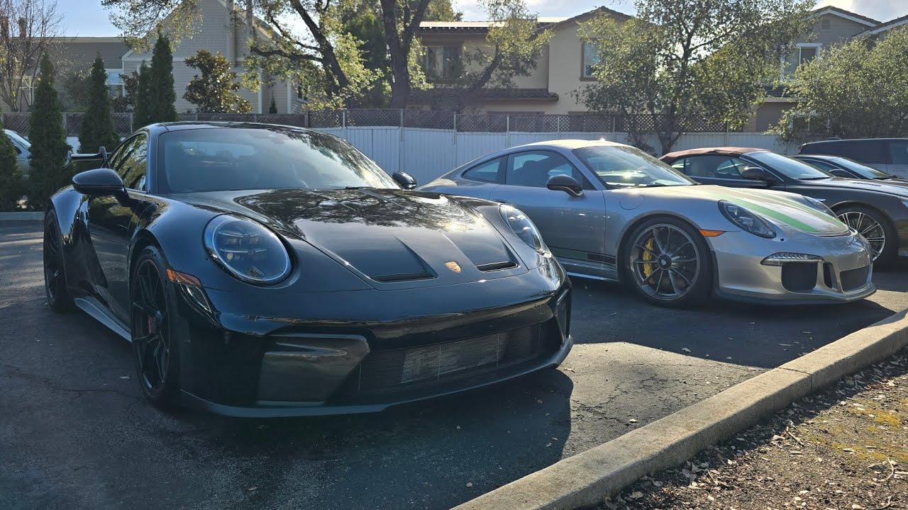  Porsche 911 GT3 & Porsche 911 R – Pure Automotive Bliss