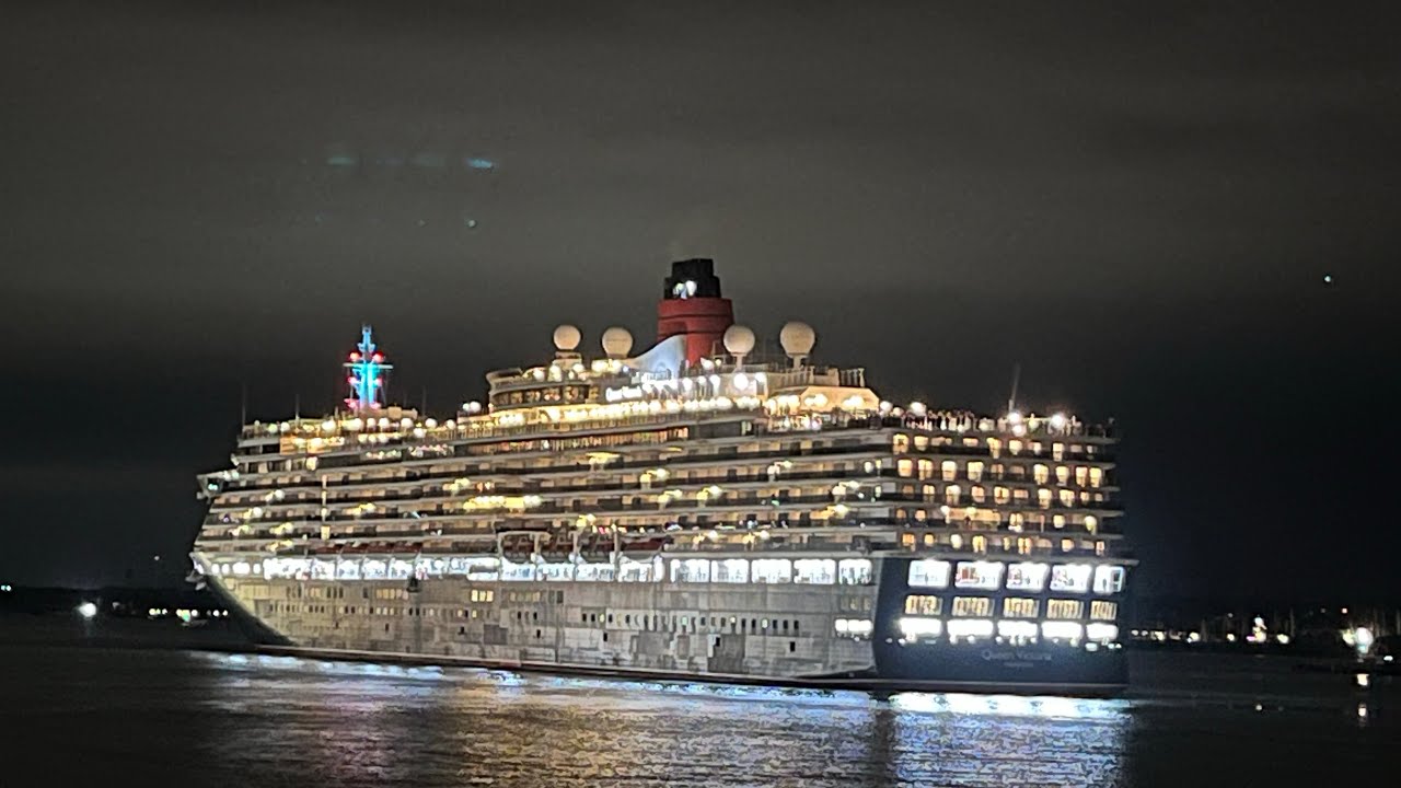 Cunard Queen Victoria & QM2 departing Southampton with fireworks