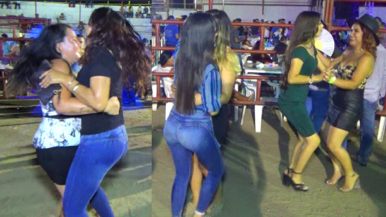 Saquen a bailar a las guachas !! -- Mamita linda cuanta pareja de bellas mujeres solitas !!