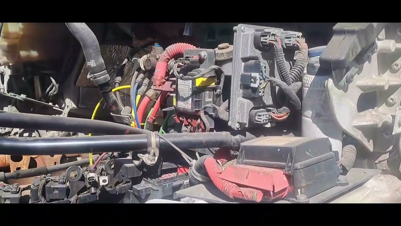 Freightliner M2 / UN POCO DEL SISTEMA ELECTRICO