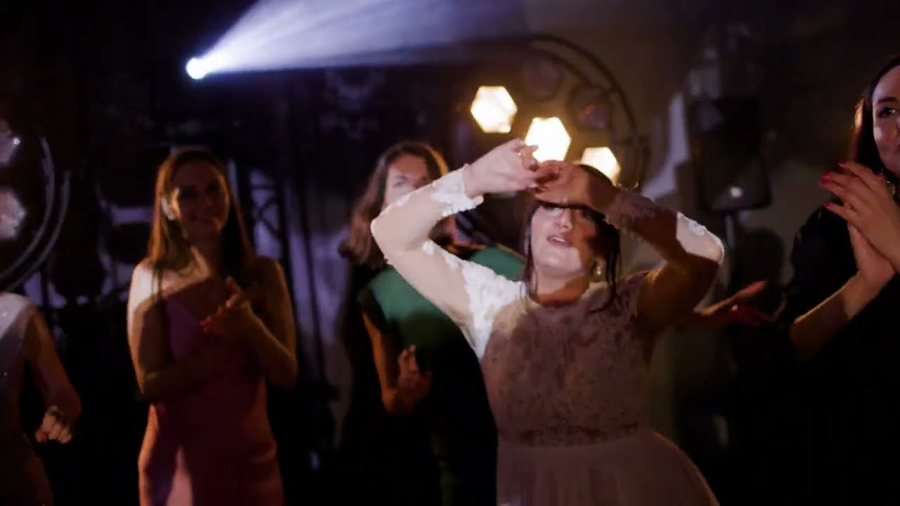 Polish-Mexican wedding with mariachi | Pałac Rozalin