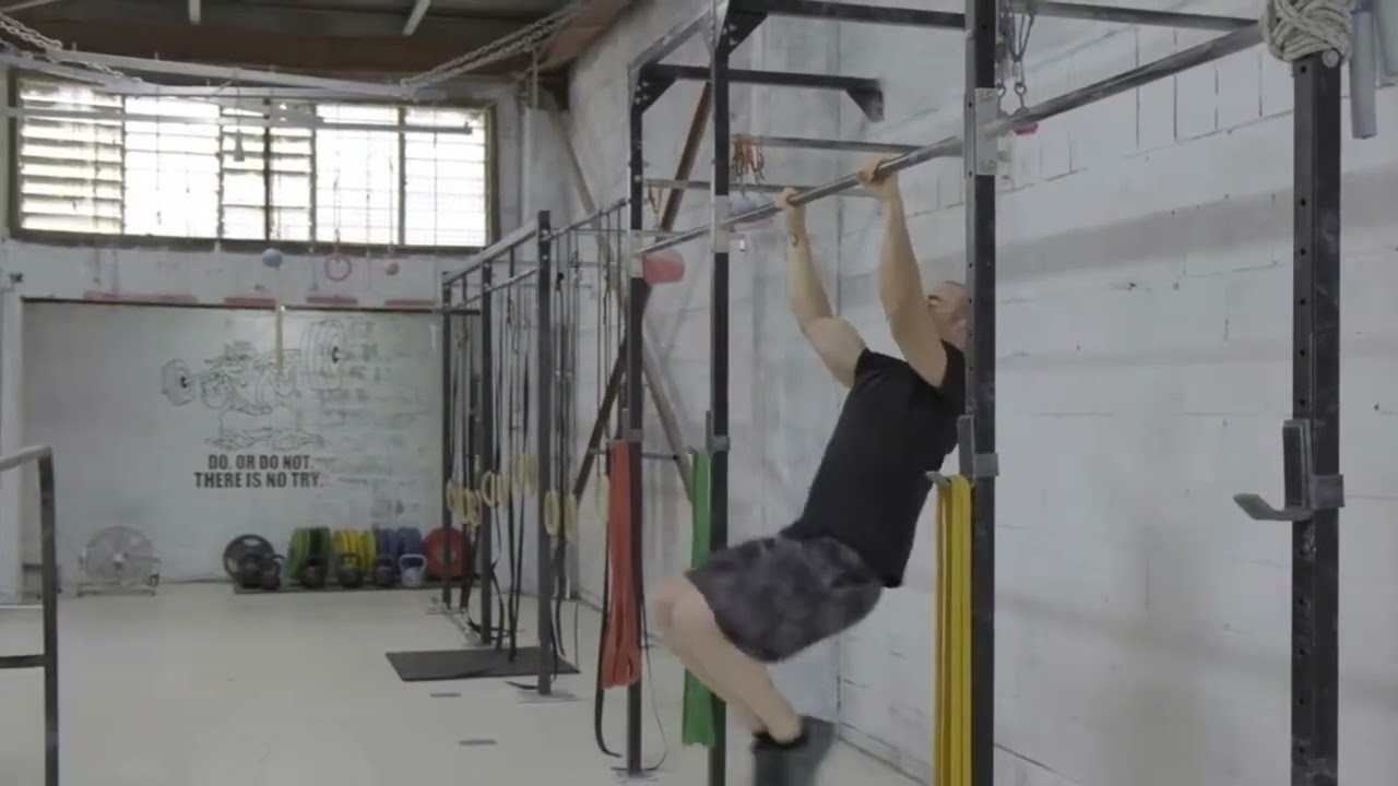 Advance Tuck Front Lever Raises (Video por Cali-Fit)