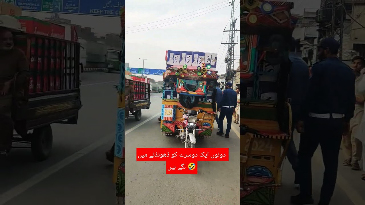 Traffic police in full action traffic police Lahore funny video traffic warden chalan video