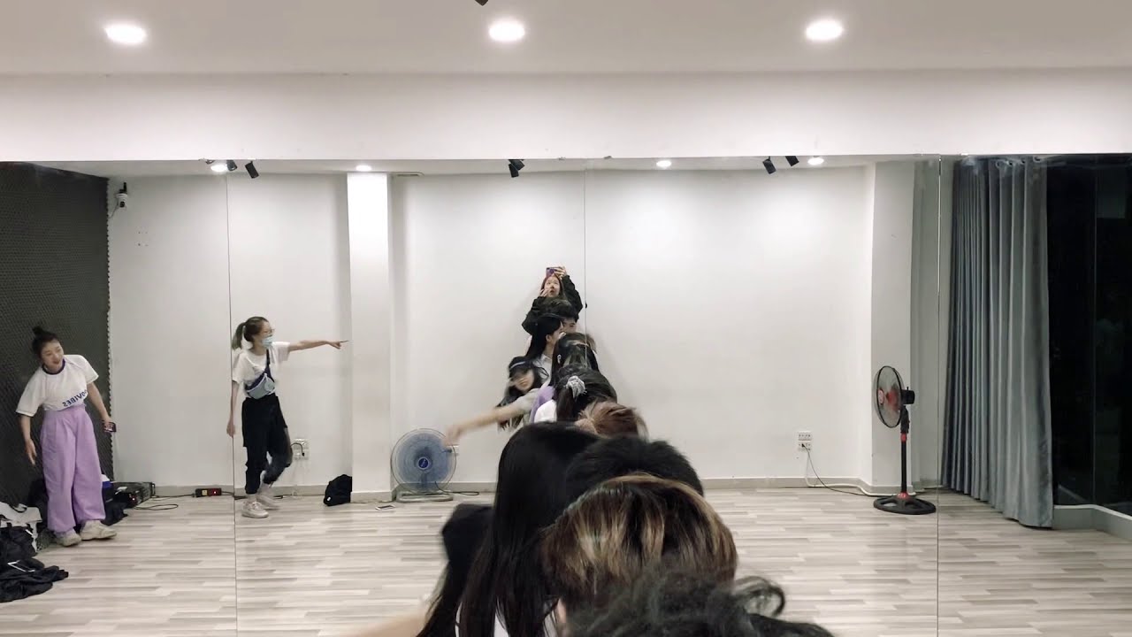 [NHẤT KIẾM GIANG HỒ] ANH THANH NIÊN_ OOPS! CREW Dance practice | Choreography by Tiểu Vy