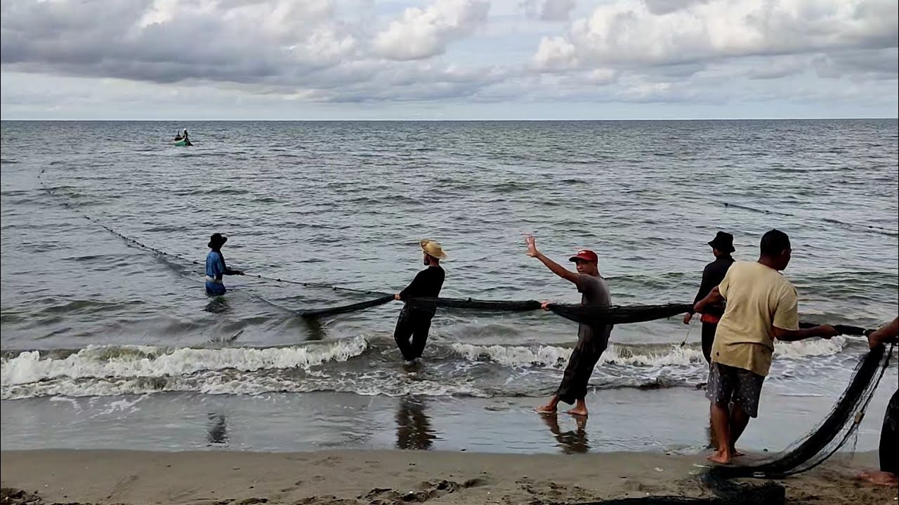 Luar Biasa Begini Cara Nelayan Aceh Jaring Pukat Tepi Pantai