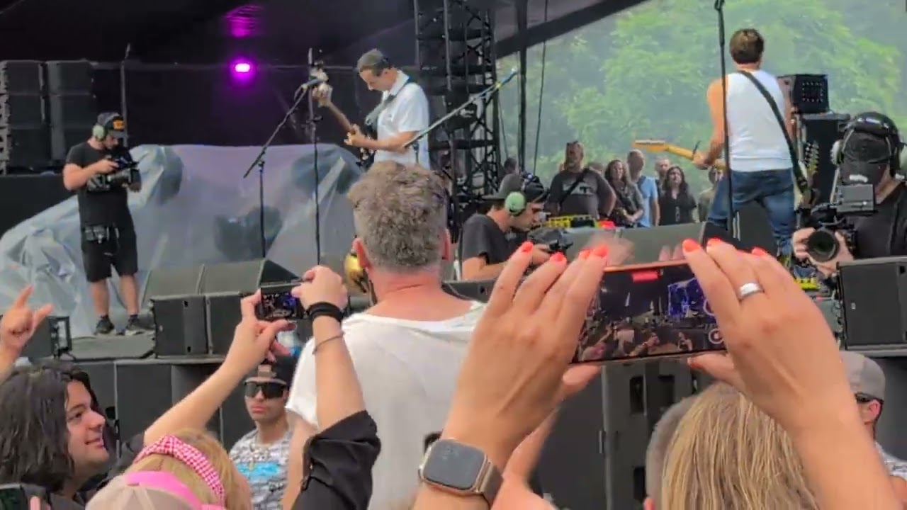 James @ Riot Fest, Chicago IL, 09/20/2025