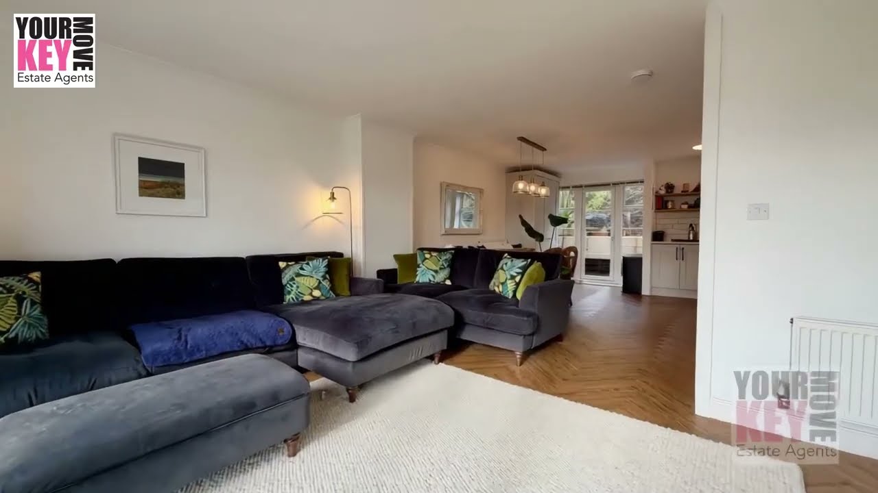 Coastal Home with Sea Views in Folkestone | Alexandra Corniche | £435,000