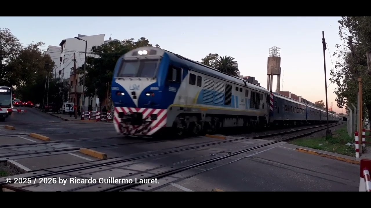 Locomotoras CSR SDD7 en Villa del Parque (37)