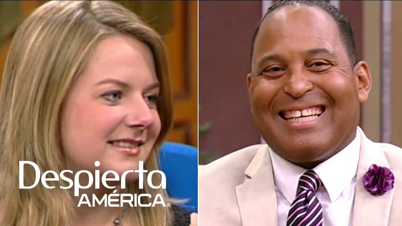 Tony Dandrades recuerda la respuesta que le dio su esposa al proponerle matrimonio en la TV