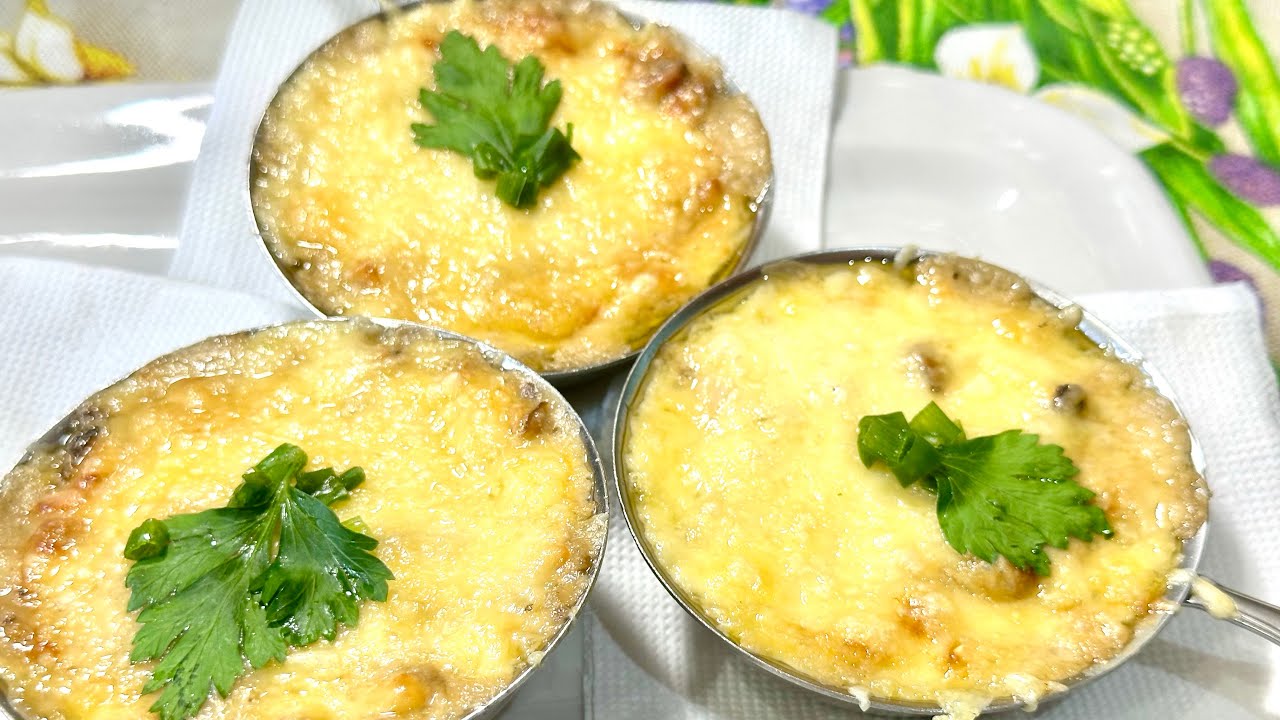 Жульен с морепродуктами на праздничный стол.
