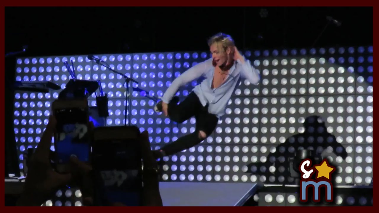Ross Lynch Sliding Down Stage at End of R5 Concert Greek Theatre