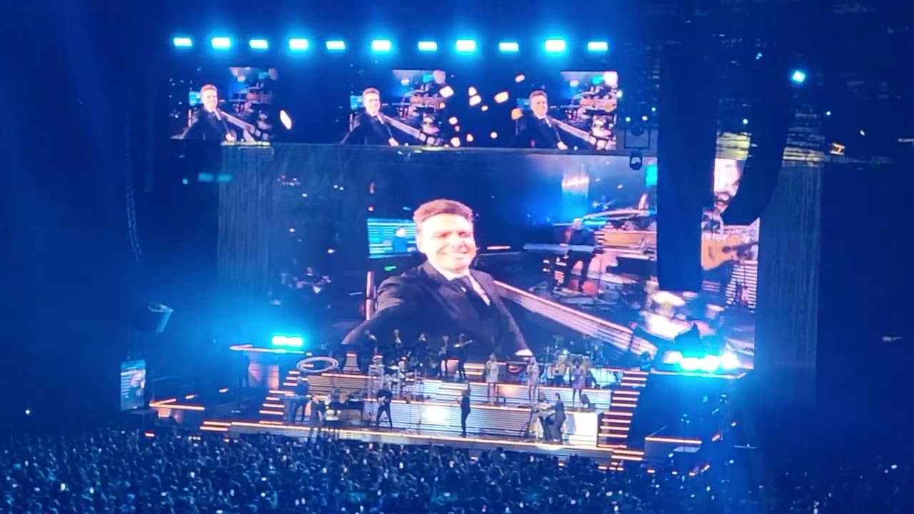 Luis Miguel tour 2023 chicago #luismiguel #chicago