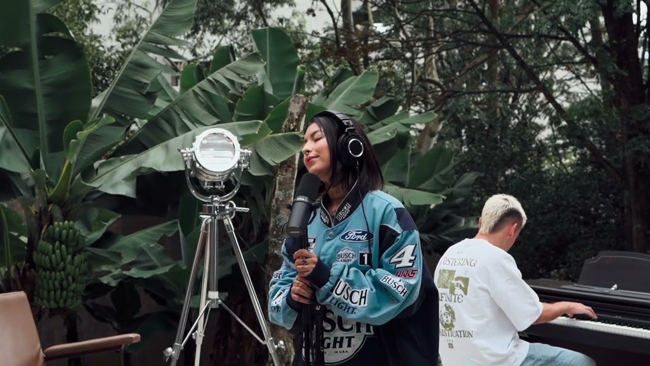 Valka 🤍 -  Por Amar A Ciegas  (Cover)