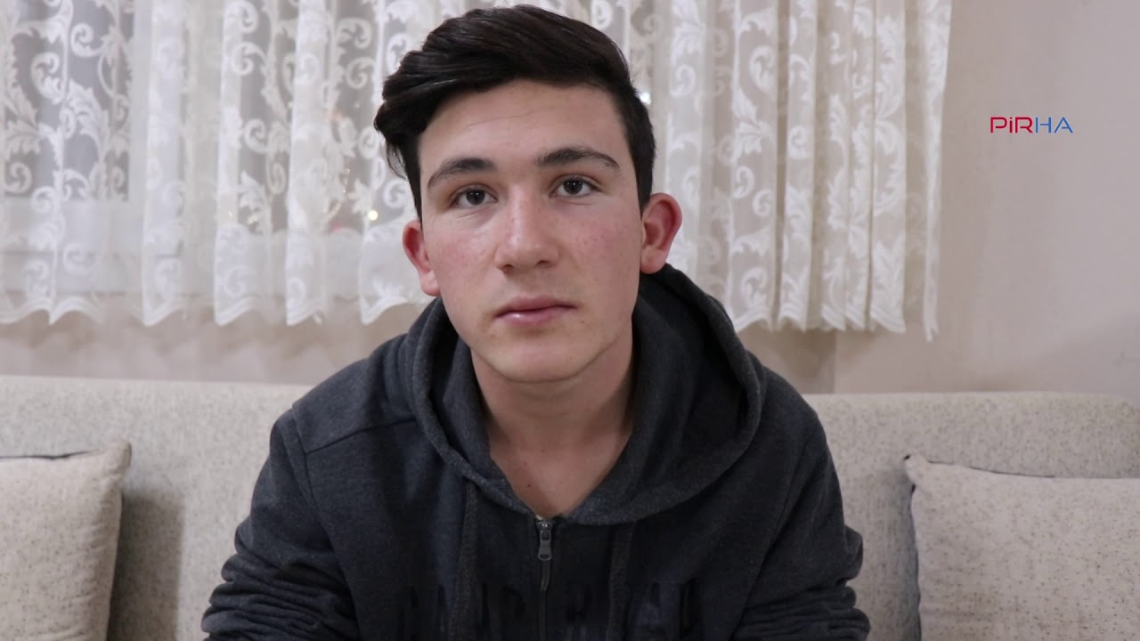 Cem ve erkan anlatımlarıyla b&uuml;y&uuml;yen Alevi gen&ccedil;ler, zakirlik yapmaya y&ouml;neldiler