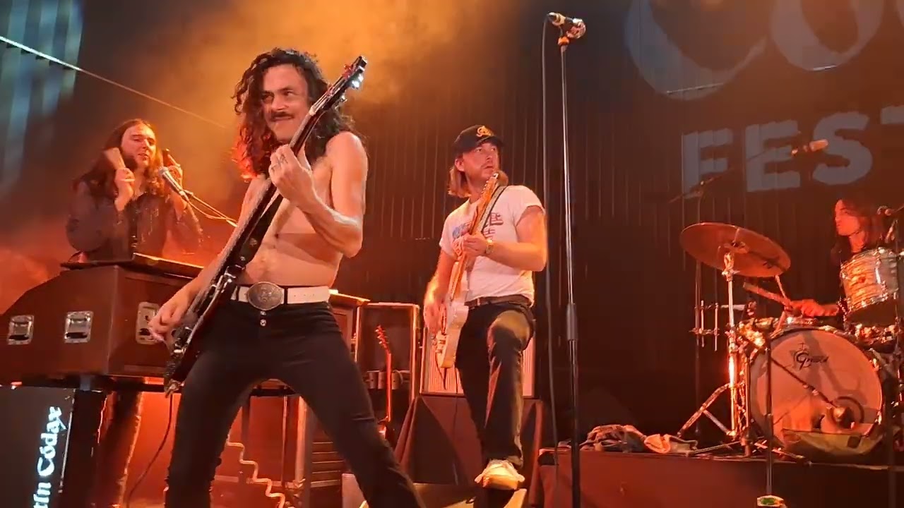 Komodrag And The Mounodor Live Sala Capitol