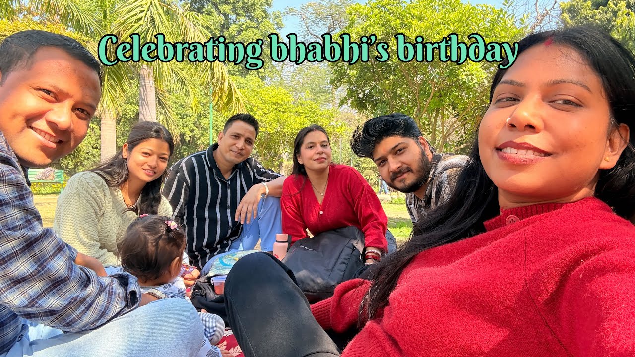 Bht time baad mile aaj|| #youtubevlogs #familyvlogs #lodhigardendelhi 