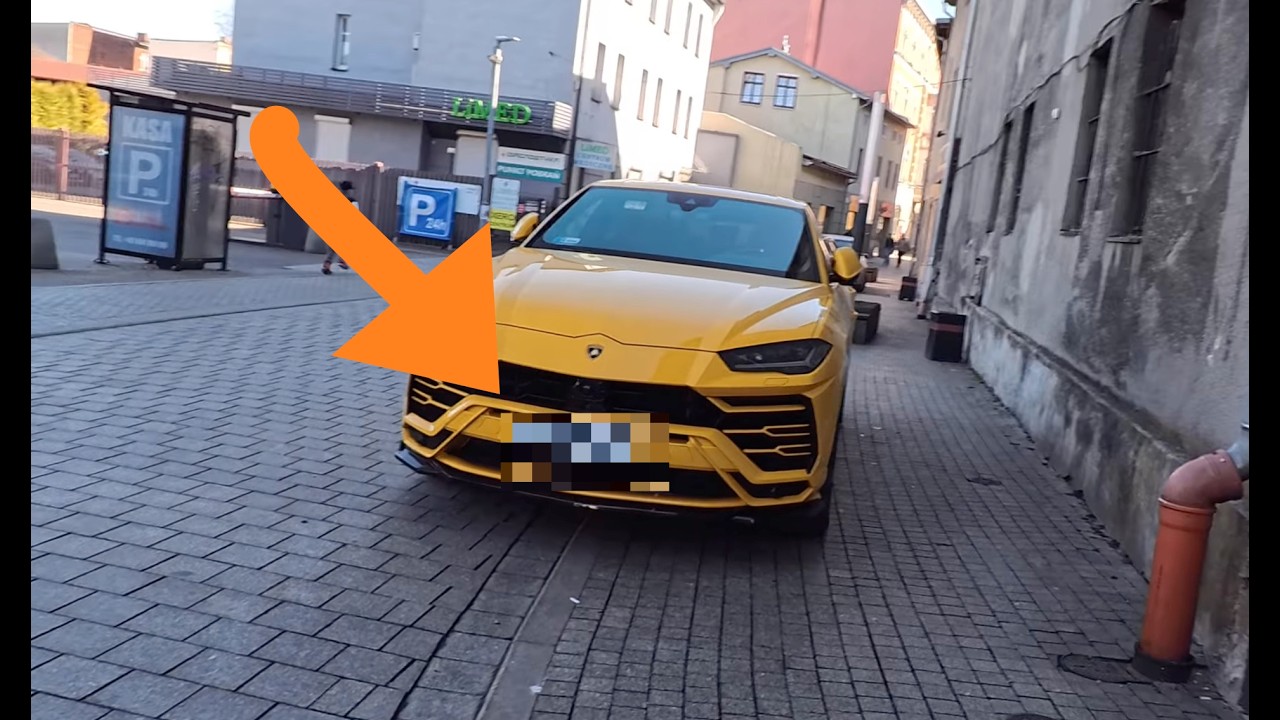 Lamborghini, ul. Żółta, Tarnowskie Góry, Polska