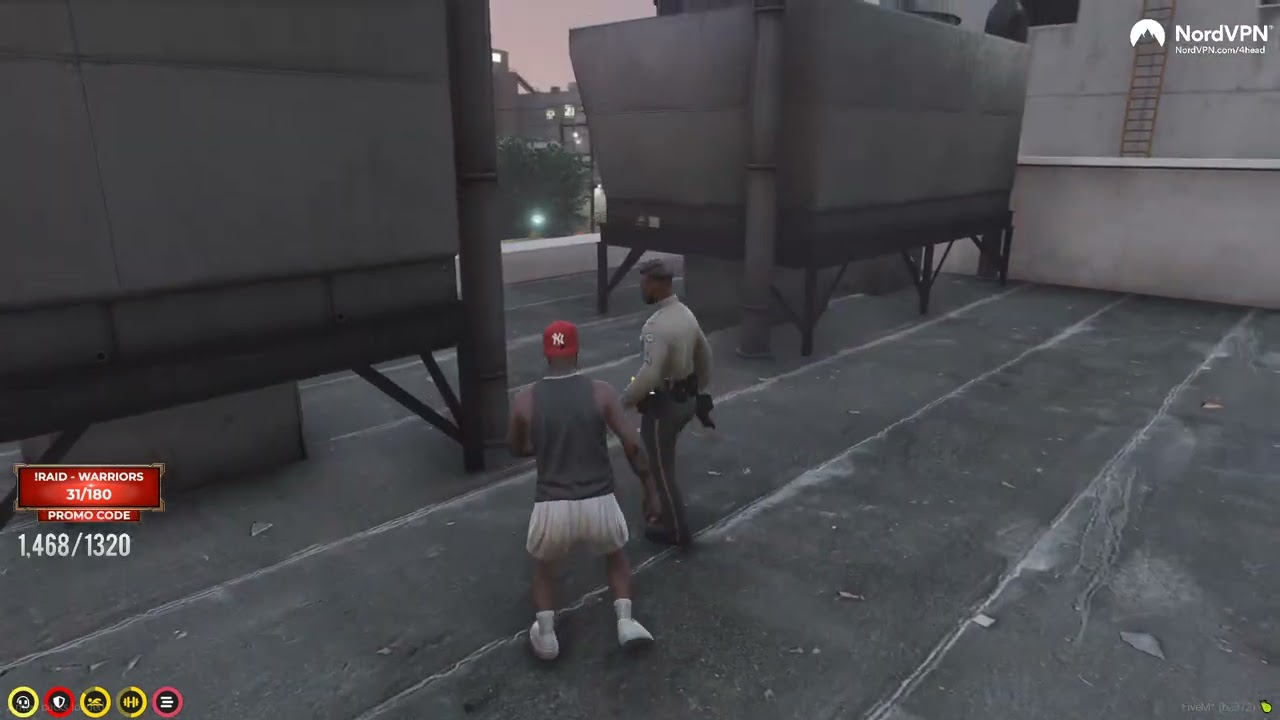 4HEAD's Foot Chase from Cops! | GTA RP NoPixel 3.0