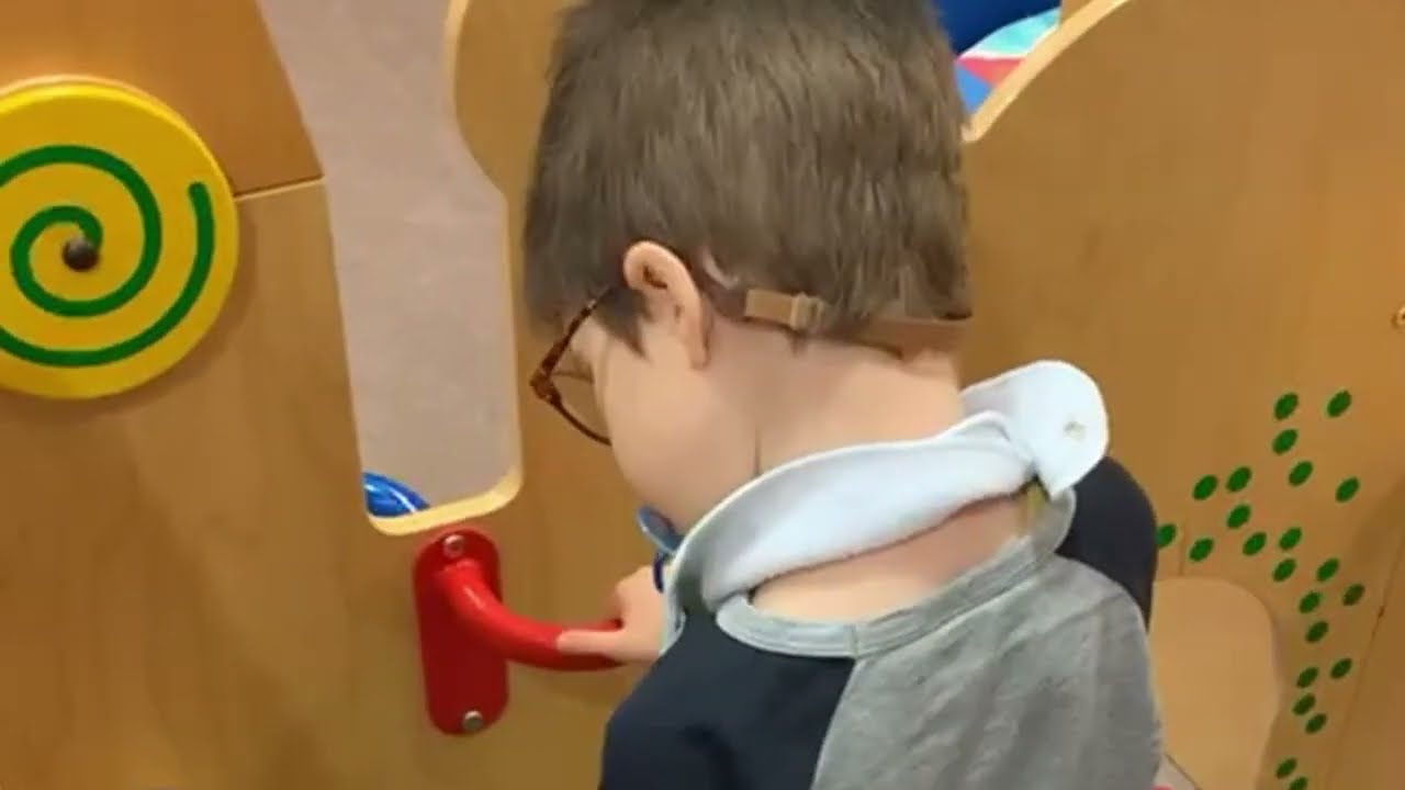 Le premier “oui” de la crèche — Épisode 6
