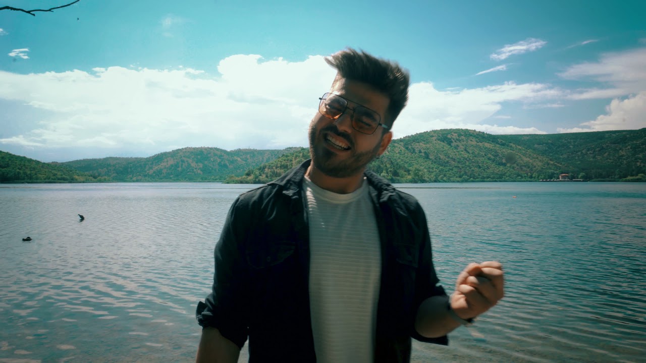 Aksel - Bu Ben Değilim