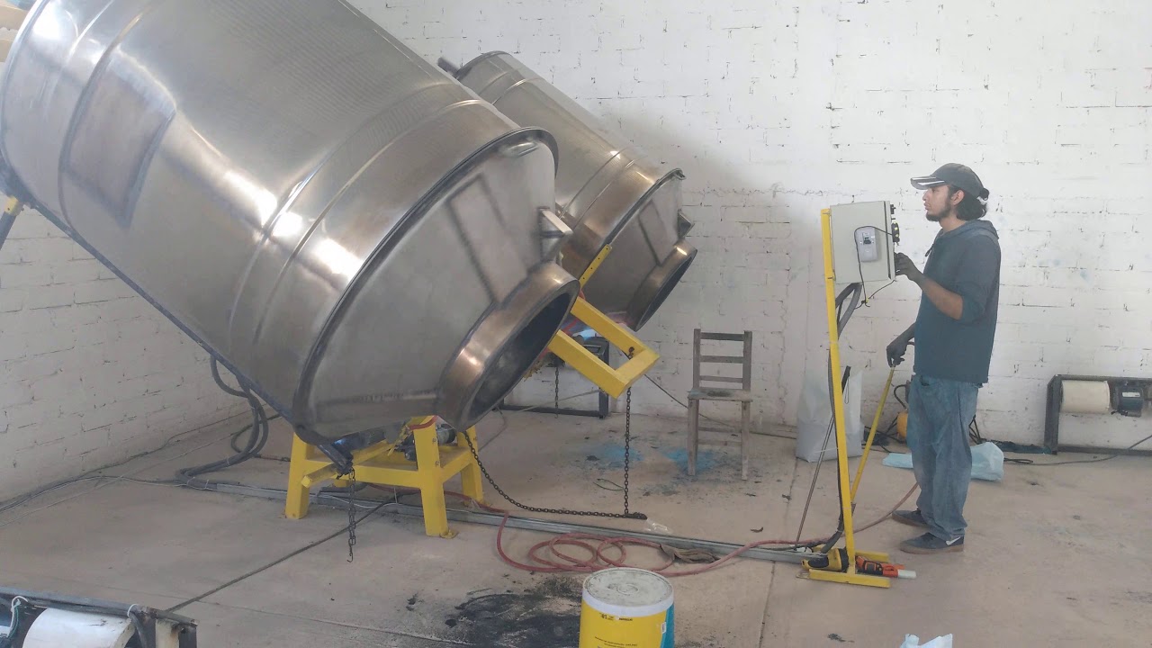 Máquina flama abierta para fabricacion de tinacos. Rotomoldeo Tinacos. #humor