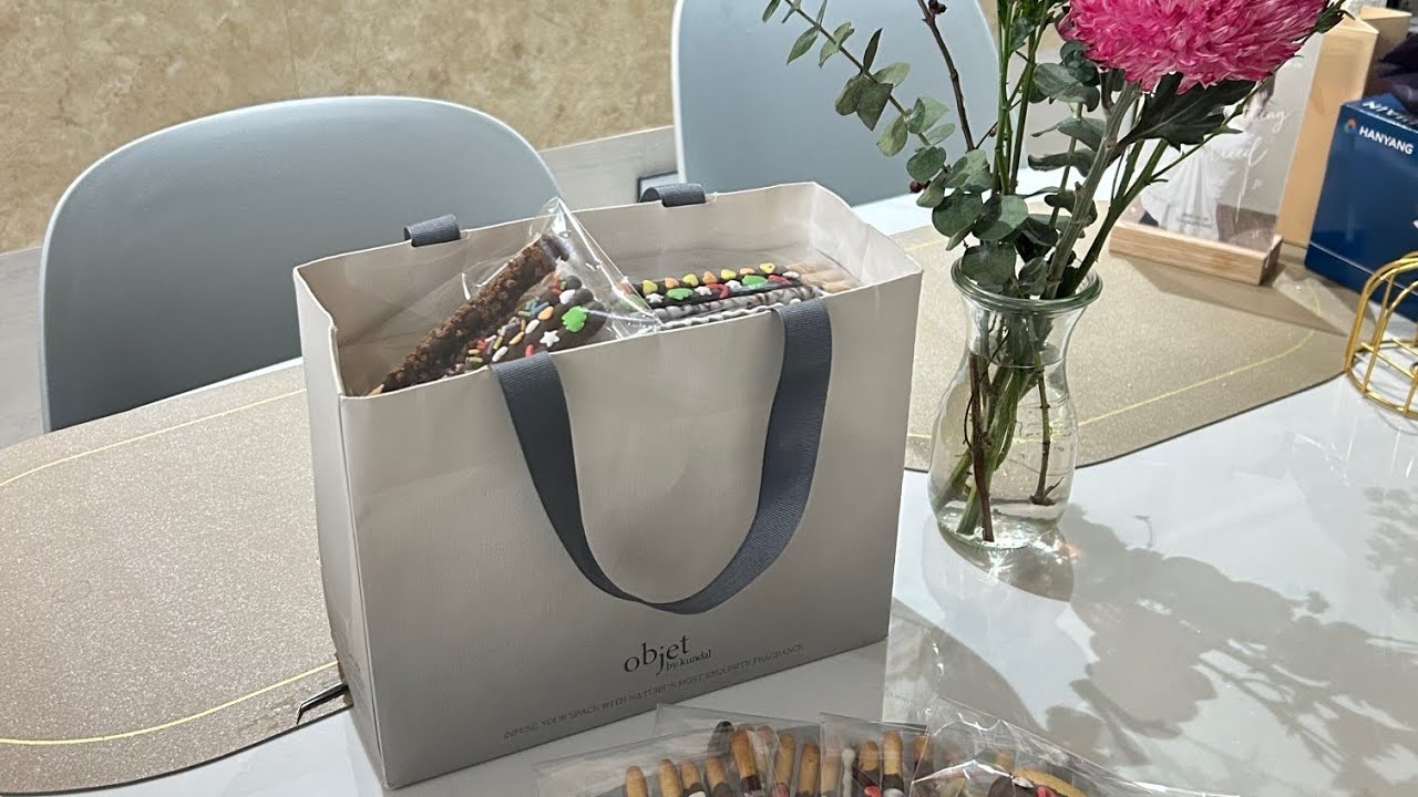 To. 사랑하는 우리 학생부에게 from.전도사님 + 짝꿍♡ #빼빼로 #빼빼로데이 #학생부 #중등부 #고등부 #사랑제일교회 #띵장