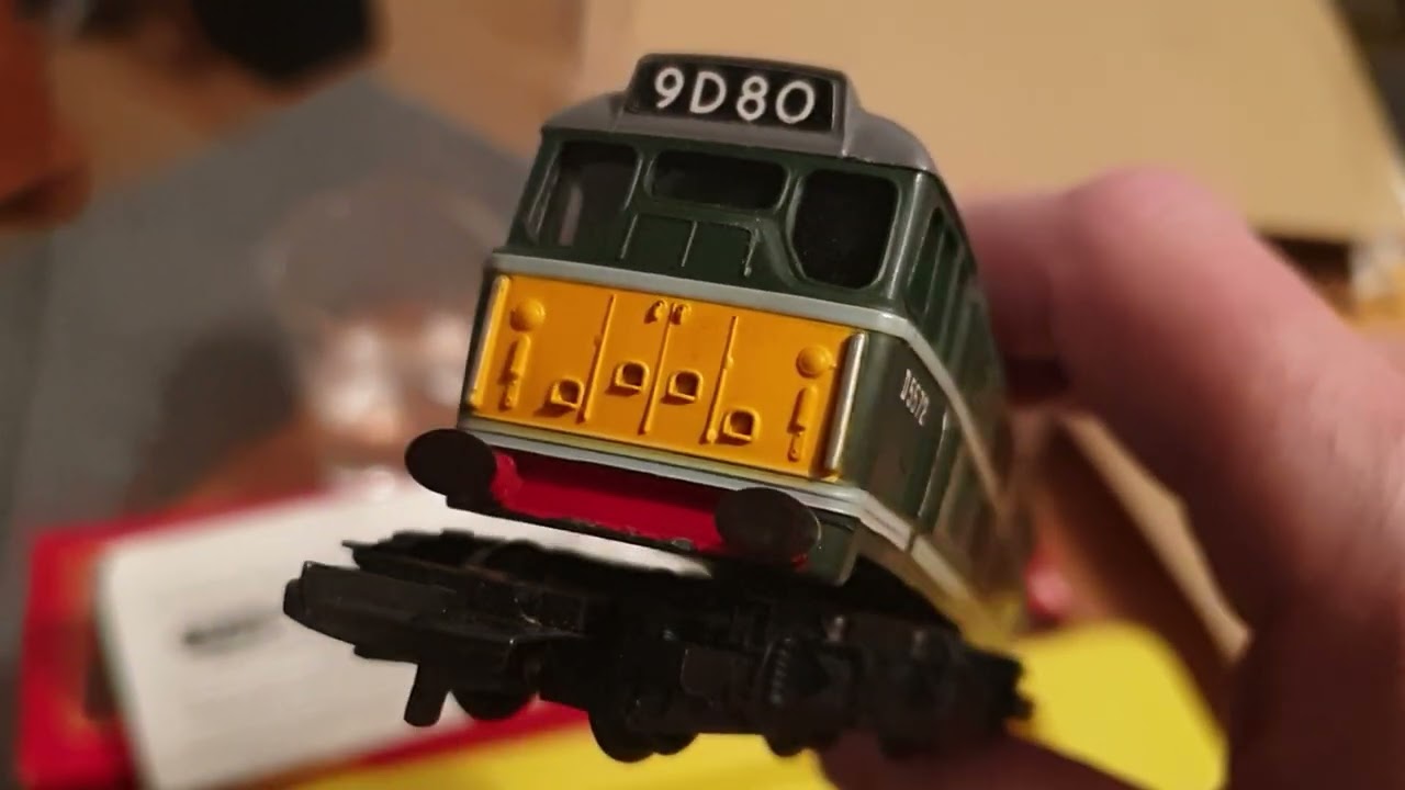 Triang suburban coaches and Brush type 2 addendum 