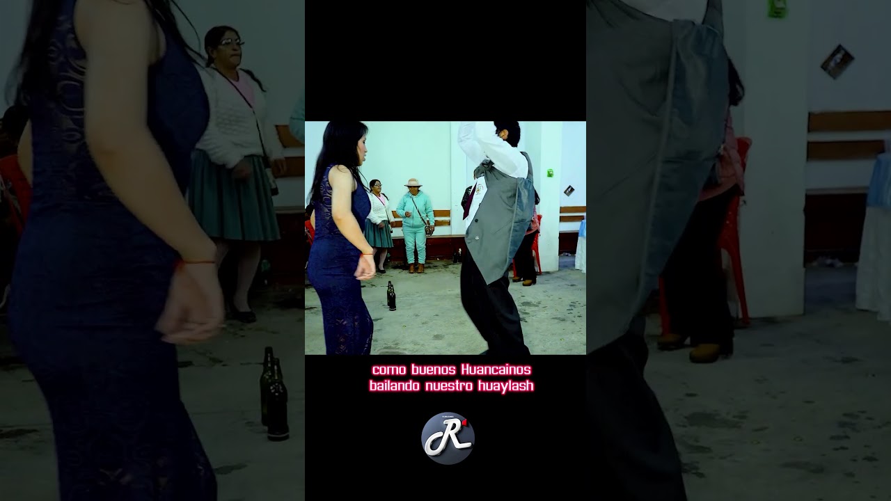 Como buenos Huancainos bailando nuestro rico huaylash✔🤗💃