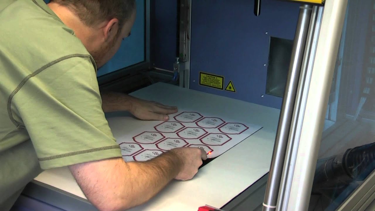 V&yacute;roba etiket - v&yacute;robn&iacute; technologie | Goldpress s.r.o.