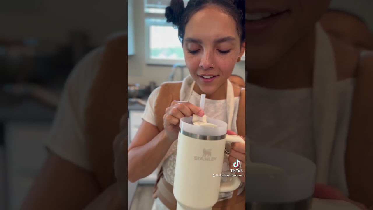 What's better than drinking from a GLASS straw? #hydrate #cellularhydration #traceminerals #stanley