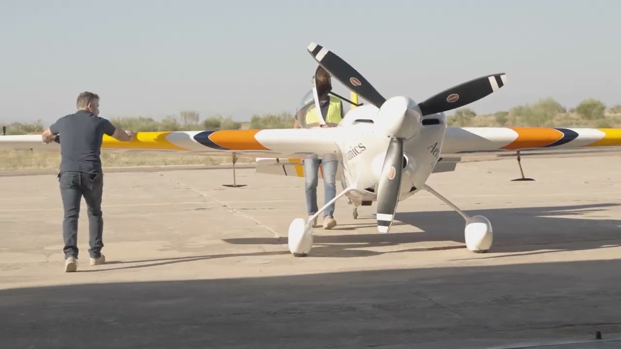 Juan Velarde en la Air Race X