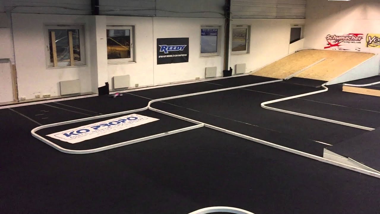 Malin's Xray XB2 '16 carpet practice @ RC One 23 01 2016
