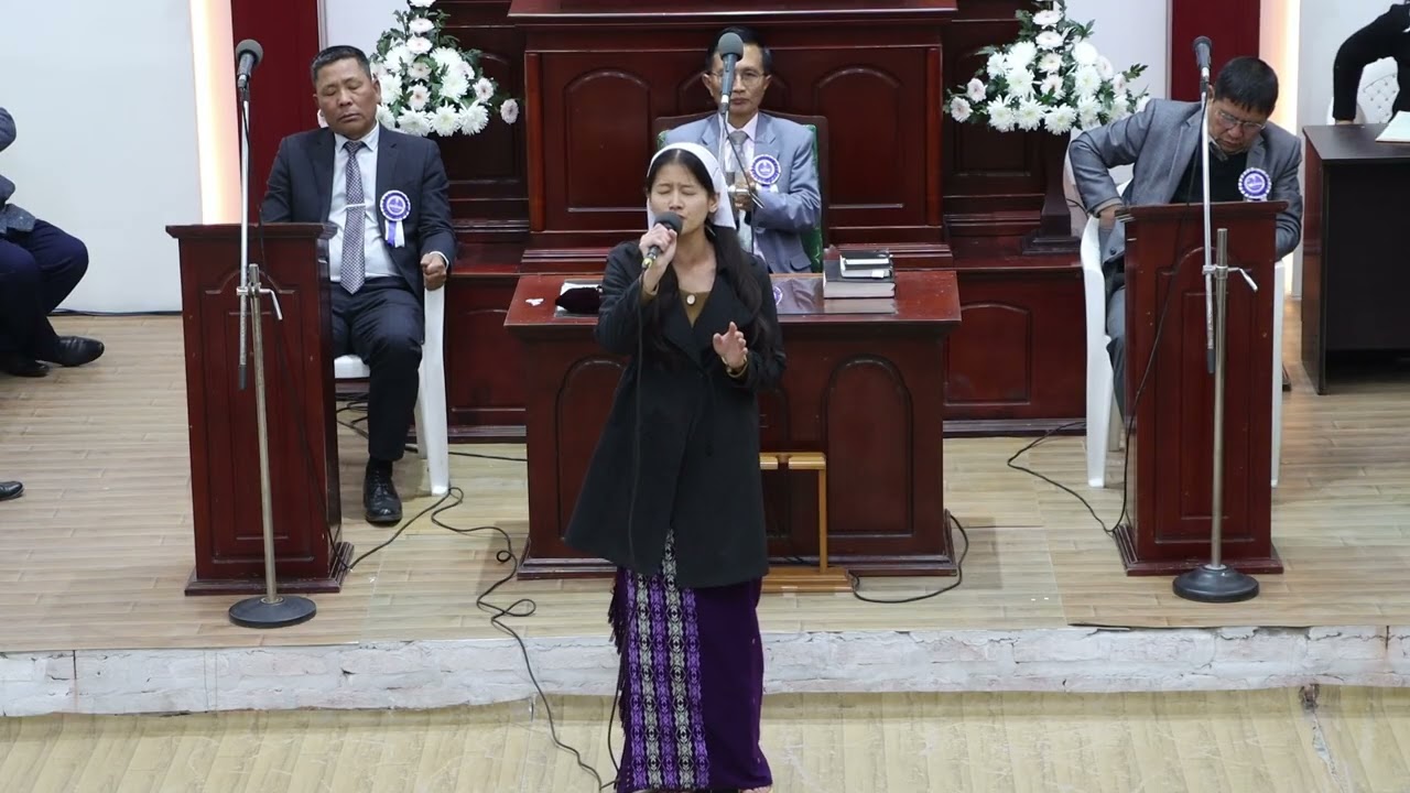 Sis  Lalremruati 'Nang damna'