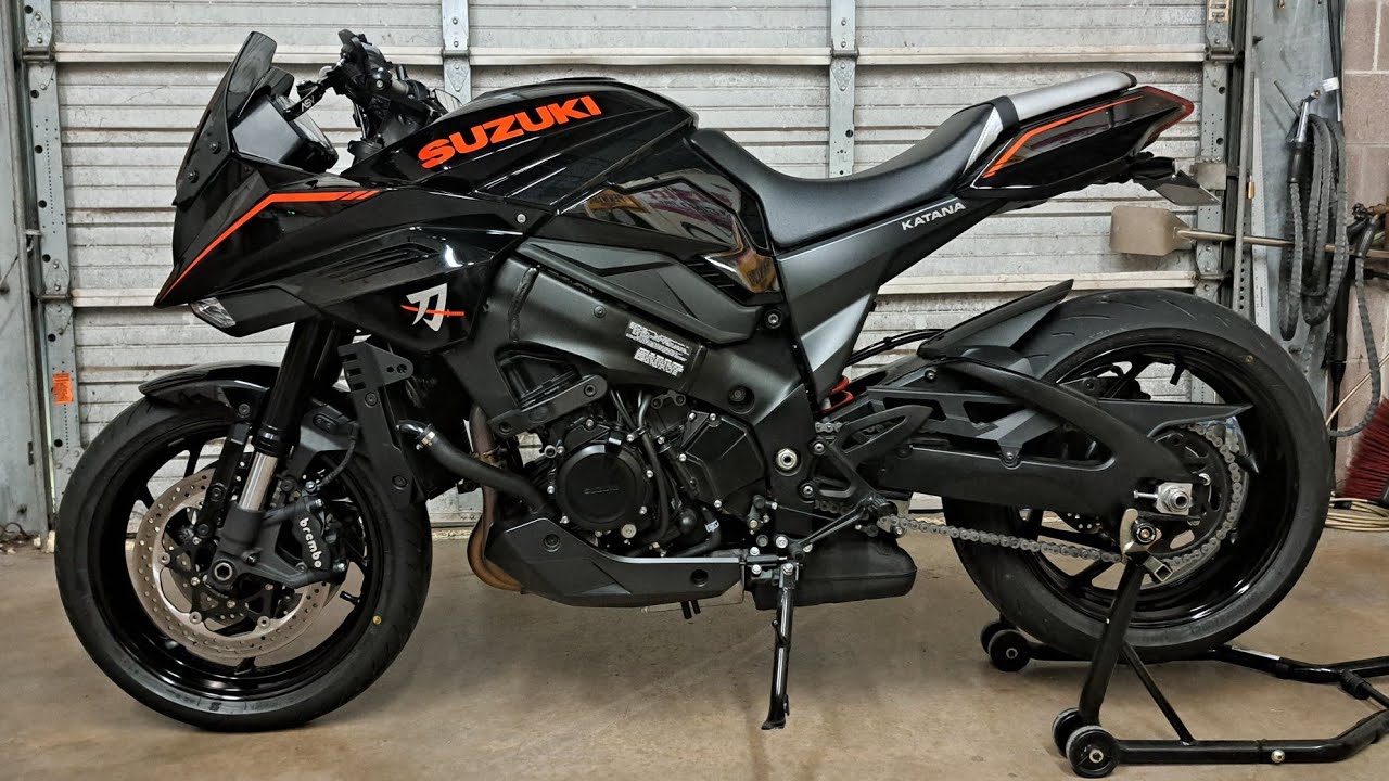Suzuki Katana 1000.  Things I plan on changing and some Nitpicking of a great motorcycle.