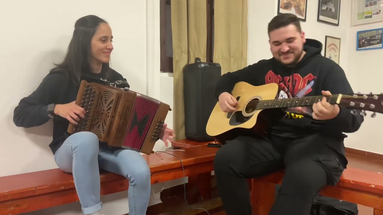 Passu Torrau - Ballu tundu Durusia Valentina Chirra e Luigi Ladu