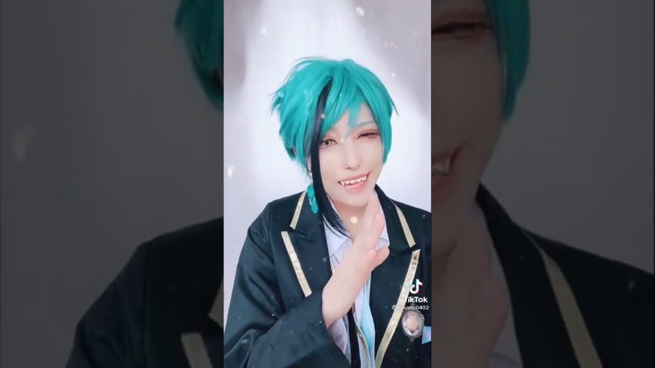 愛ふぉん  ツイステ  コスプレ